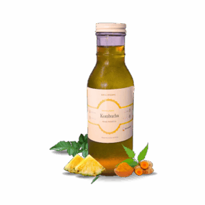 Kombucha con piña y cúrcuma